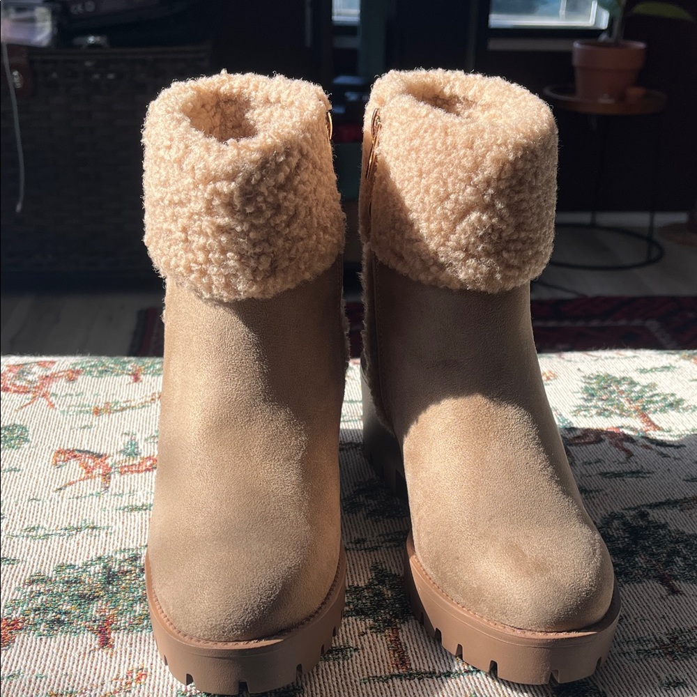 Sherpa/ suede boots